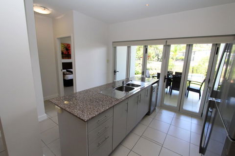 Beachside Apartment 5 - VIC Tourism 3