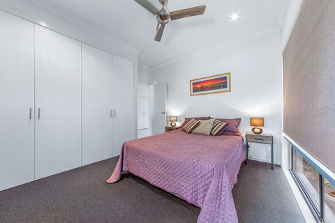 Viewpoint Holiday Home - Cannonvale - VIC Tourism 11