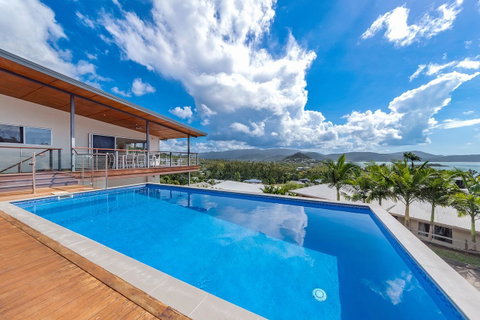 Viewpoint Holiday Home - Cannonvale - VIC Tourism 2