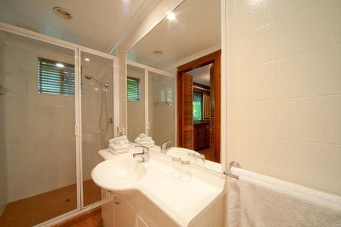 Whitsunday Moorings B&B - VIC Tourism 11