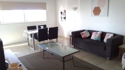 Maroochy Sands Holiday Apartments - VIC Tourism 12