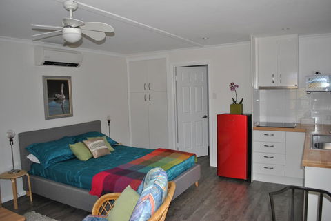 Driftwood Lodge - VIC Tourism 1