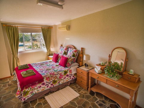 Hay Point Country BnB - VIC Tourism 3