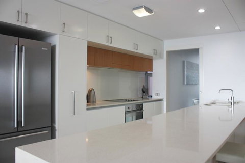 Private Seaview Apartment At Peninsula - Airlie Beach - VIC Tourism 2
