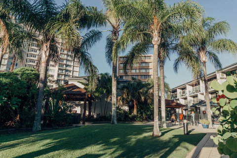 Burleigh Palms Holiday Apartments - VIC Tourism 38