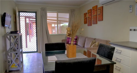 Ficifolia Lodge - VIC Tourism 5