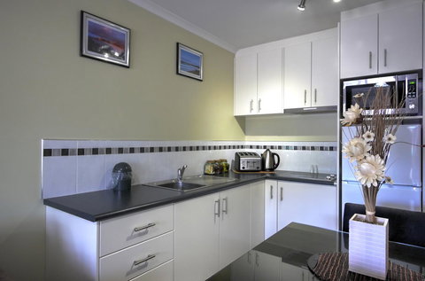 Ficifolia Lodge - VIC Tourism 9