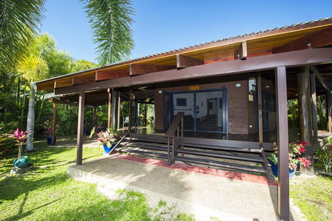 Magnetic Cottage - VIC Tourism 1