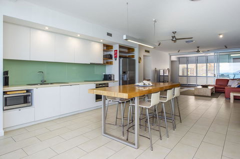 1 Bright Point Apartment 5301 - VIC Tourism 17