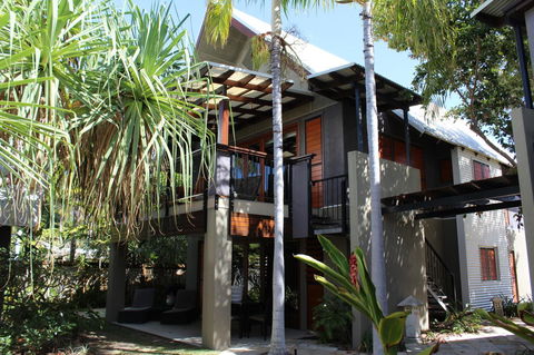 Pure Magnetic, 9 The Esplanade, Nelly Bay - VIC Tourism 13