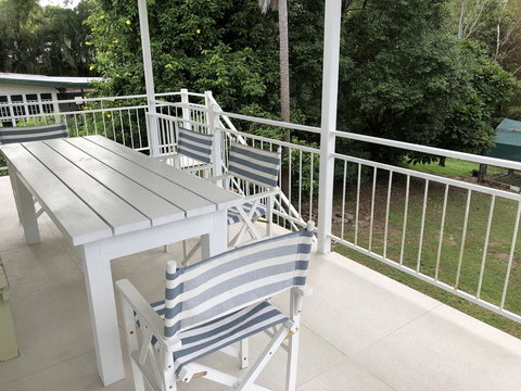 Daggoombah Holiday Home Magnetic Island - VIC Tourism 4