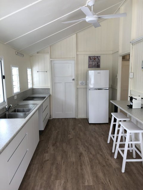 Daggoombah Holiday Home Magnetic Island - VIC Tourism 2