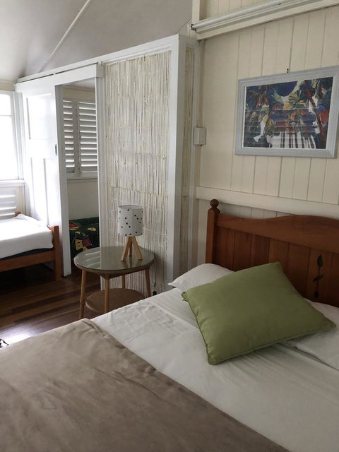 Daggoombah Holiday Home Magnetic Island - VIC Tourism 10