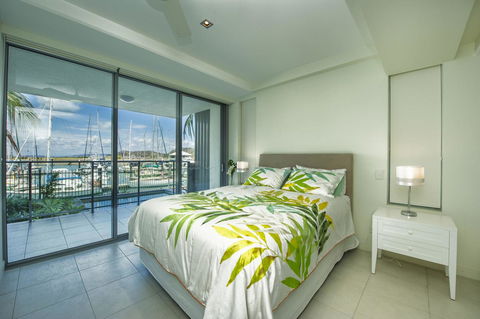Blue On Blue Apartment 912 - VIC Tourism 4