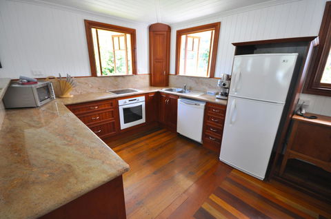 Island Adventure Holiday House - VIC Tourism 11