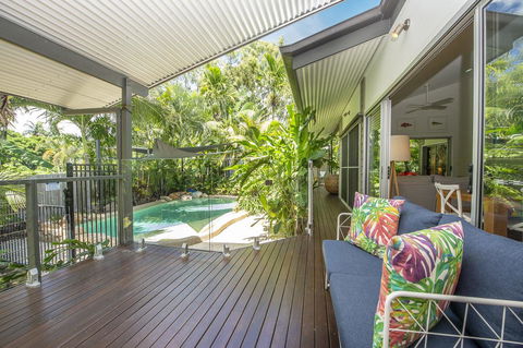 Whispering Palms - VIC Tourism 4