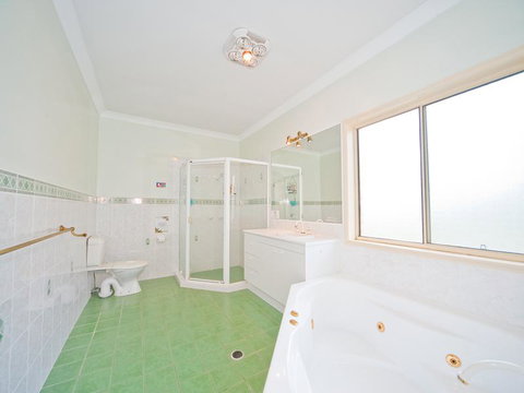 Waterfront At White Patch - VIC Tourism 29