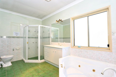 Waterfront At White Patch - VIC Tourism 37