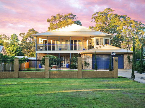 Waterfront At White Patch - VIC Tourism 2