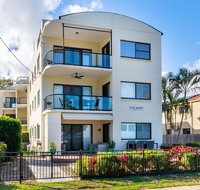 Waterfront views from private rooftop balcony - Bayview South Esp Bongaree - VIC Tourism