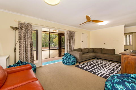 Short Stroll To Surf Beach - North Street, Woorim - VIC Tourism 4