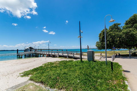 Great Views, Ground Floor Unit Clearview Apartments South Esplande, Bongaree - VIC Tourism 4