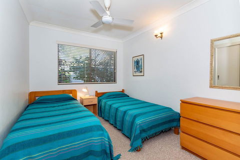 Great Views, Ground Floor Unit Clearview Apartments South Esplande, Bongaree - VIC Tourism 6