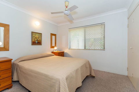 Great Views, Ground Floor Unit Clearview Apartments South Esplande, Bongaree - VIC Tourism 7