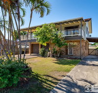 Family Holiday Haven on Boronia 100m to Beach - VIC Tourism