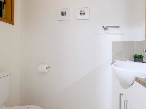 Claytons 1 By Discover Stradbroke - VIC Tourism 5