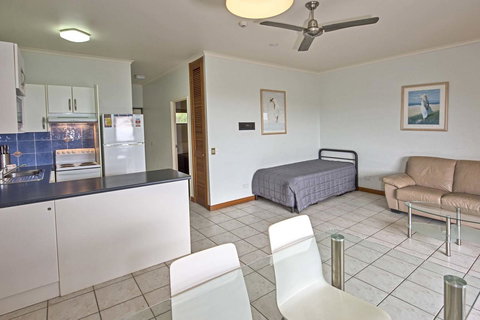 Anchorage On Straddie - VIC Tourism 21