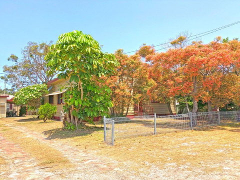 'Daves Place', 27 Rigney St - Holiday House With WIFI, Aircon & Boat Parking - VIC Tourism 0