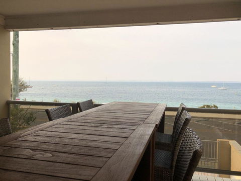 'Mooring Two Upstairs', 23 Shoal Bay Rd - Stunning Views, WIFI, Air Conditioning And Boat Parking - VIC Tourism 1