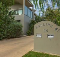 'Rolling Waves 2' on Ocean Drive - VIC Tourism