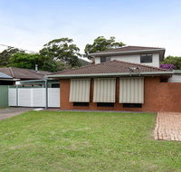 'Willows At The Bay' 111 Horace St - Large House with Aircon WIFI and Boat Parking. - VIC Tourism