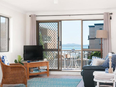 1 'BAHIA', 47 RONALD AVE - GREAT LOCATION WITH FILTERED WATER VIEWS - VIC Tourism 3