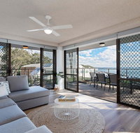 1 'The Poplars' 34 Magnus St - panoramic water views pool aircon  WIFI - VIC Tourism