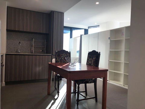 1 Bedroom 2 Bed 1 Bathroom - VIC Tourism 0