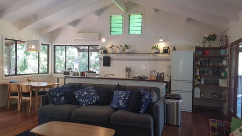 1 Bedroom Home Surrounded By Nature - VIC Tourism 2