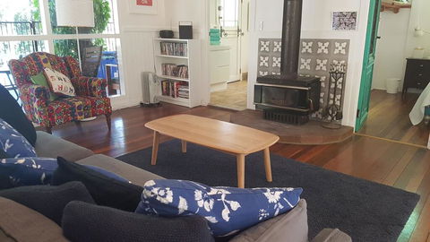1 Bedroom Home Surrounded By Nature - VIC Tourism 3