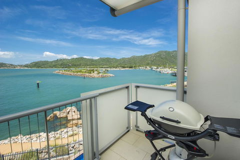 1 Bright Point Apartment 2305 - VIC Tourism 2