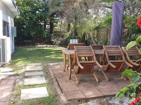 1 Spectrum Street, Rainbow Beach- Close To Shops And Main Beach - VIC Tourism 3