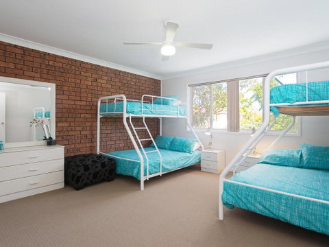 1/10 Catalina Close - So Close To The Water - VIC Tourism 3