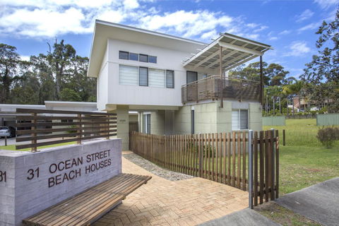 1/31 Ocean Street - A Relaxing Coastal Retreat - VIC Tourism 0