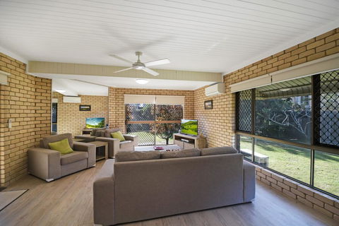 1/5 Piper Street, Peregian Beach - VIC Tourism 2