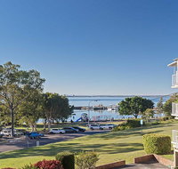 10 'Teramby Court' 104 Magnus Street - in Nelson Bay CBD with water views and WIFI - VIC Tourism