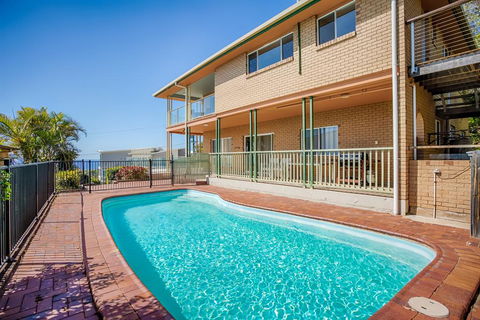 100 Cooloola Drive - VIC Tourism 1