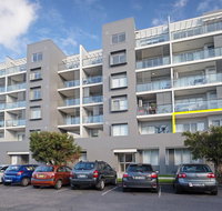 104 'The Shoal' 6-8 Bullecourt Street - linen included  under 200m to beach - VIC Tourism