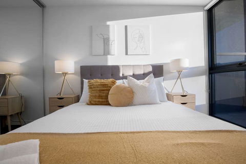 107, Light Filled Cozy Apt In The Heart Of St Kilda - VIC Tourism 2