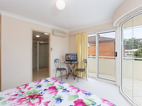 11 'Seashells', 21-23 Magnus Street - Pool, Lift, Aircon - VIC Tourism 2